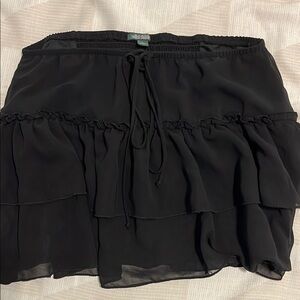 Chic Black Ruffled Mini Skirt